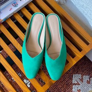 Banana Republic Green suede mules